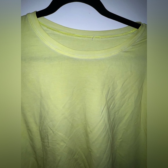 Lululemon yellow crop t-shirt / workout top - Picture 3 of 6
